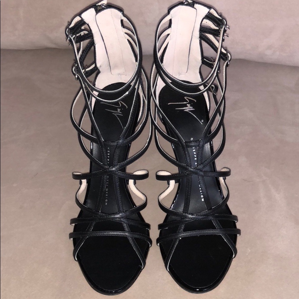 Giuseppe Zanotti Black Sandal - Picture 2 of 8
